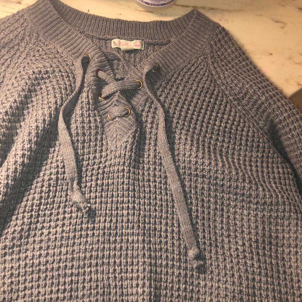grey sweater